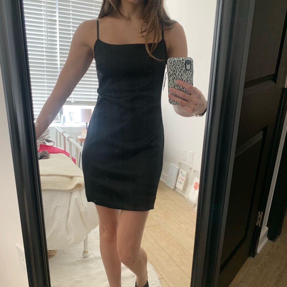 BRAND NEW Babaton dress